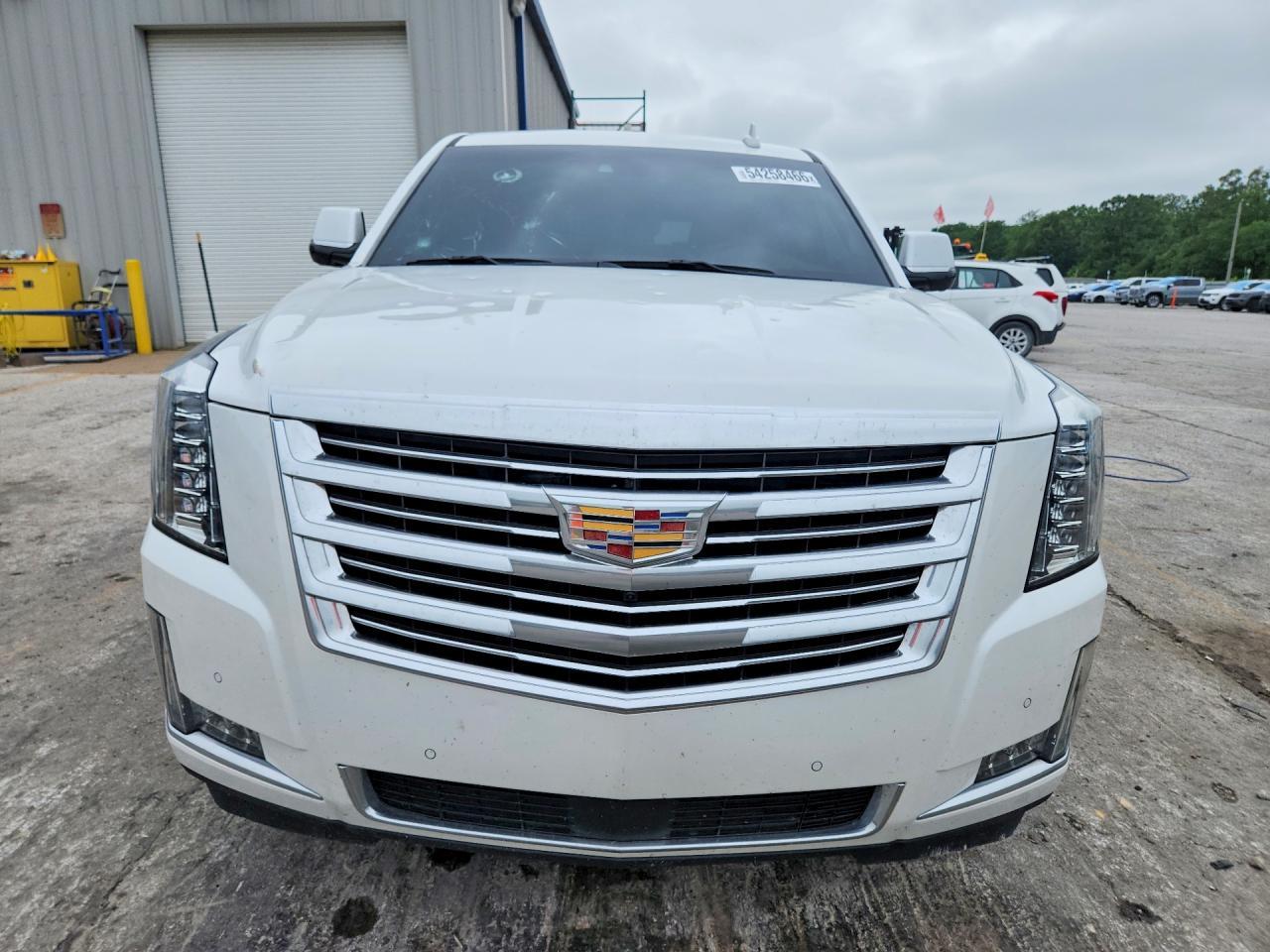 2017 CADILLAC Escalade ESV