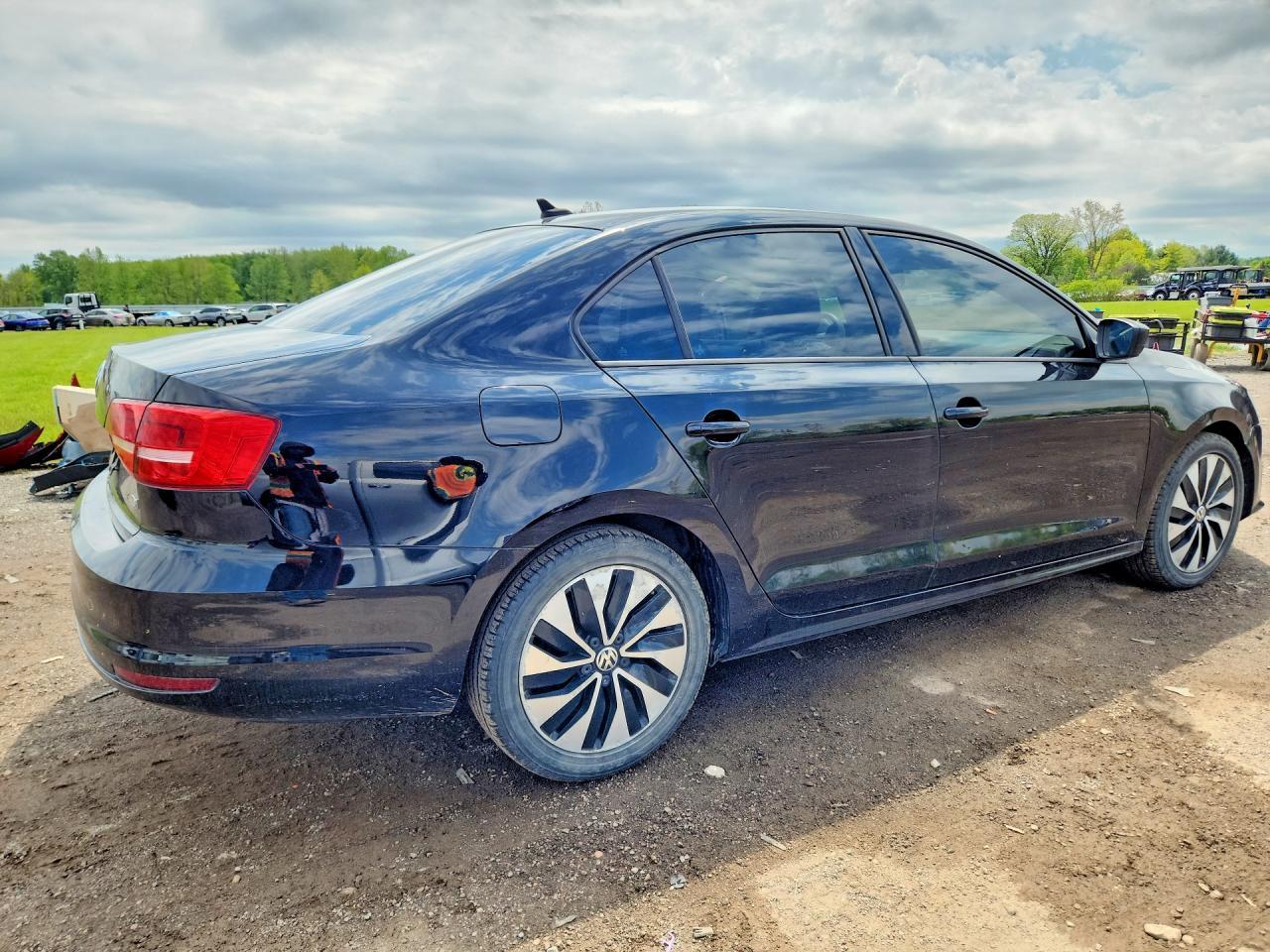 2015 VOLKSWAGEN JETTA