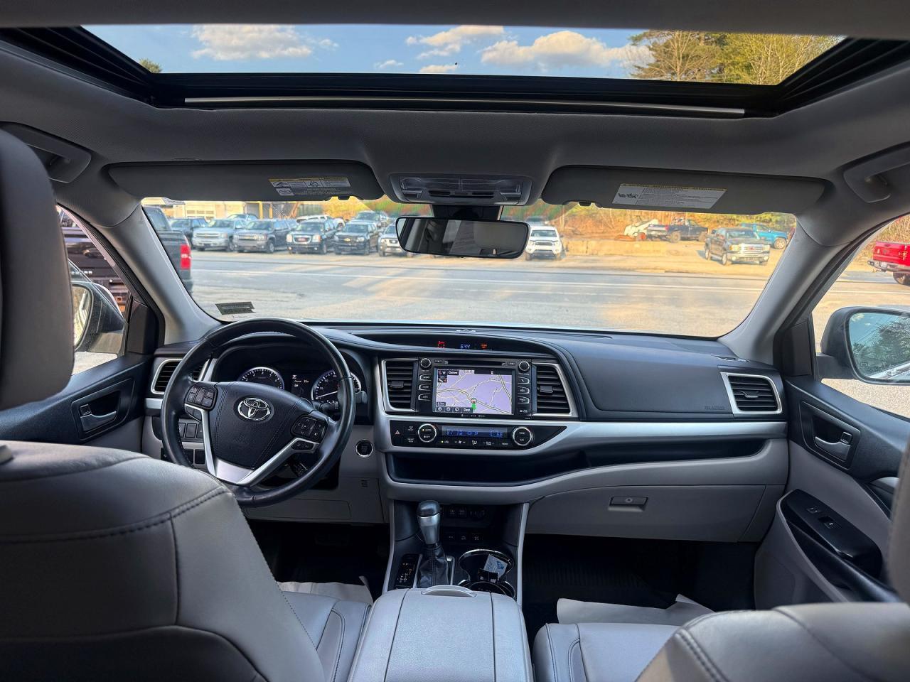 2018 TOYOTA HIGHLANDER