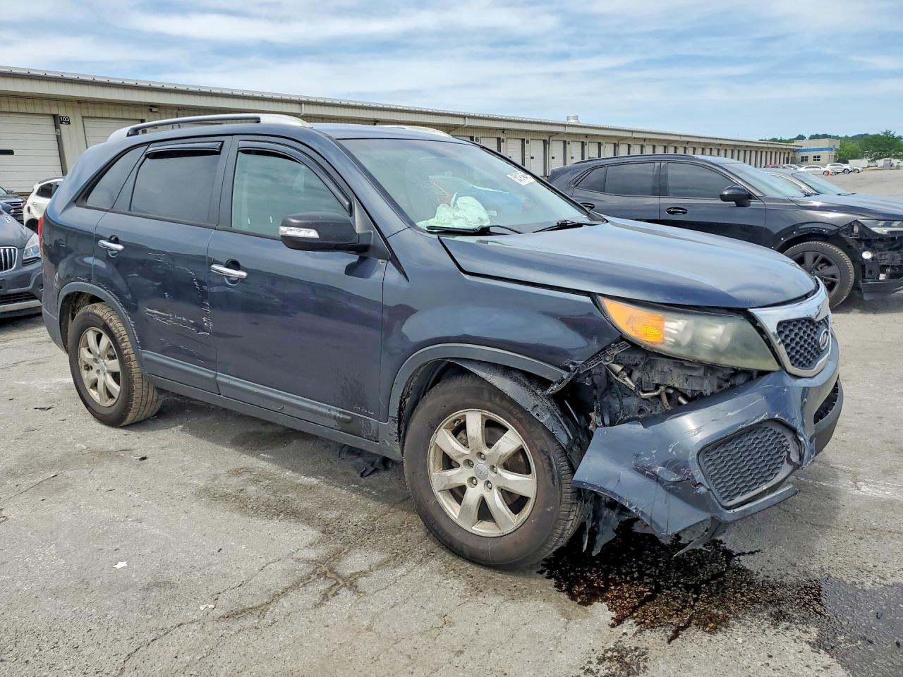 2013 KIA SORENTO