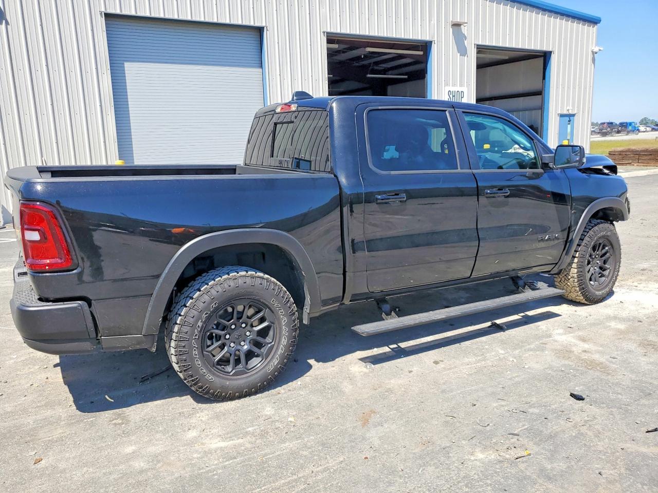 2025 RAM 1500
