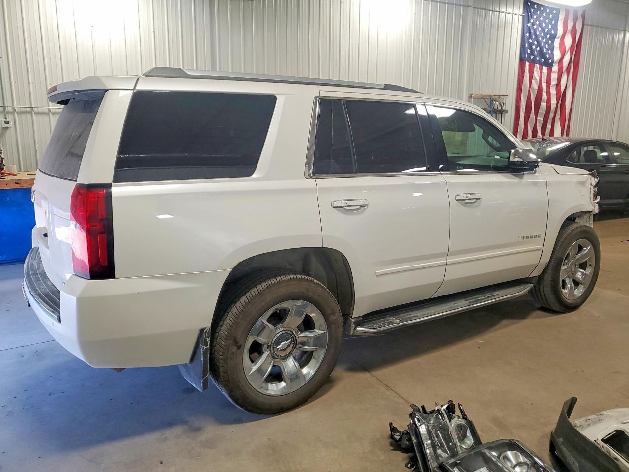 2017 CHEVROLET Tahoe