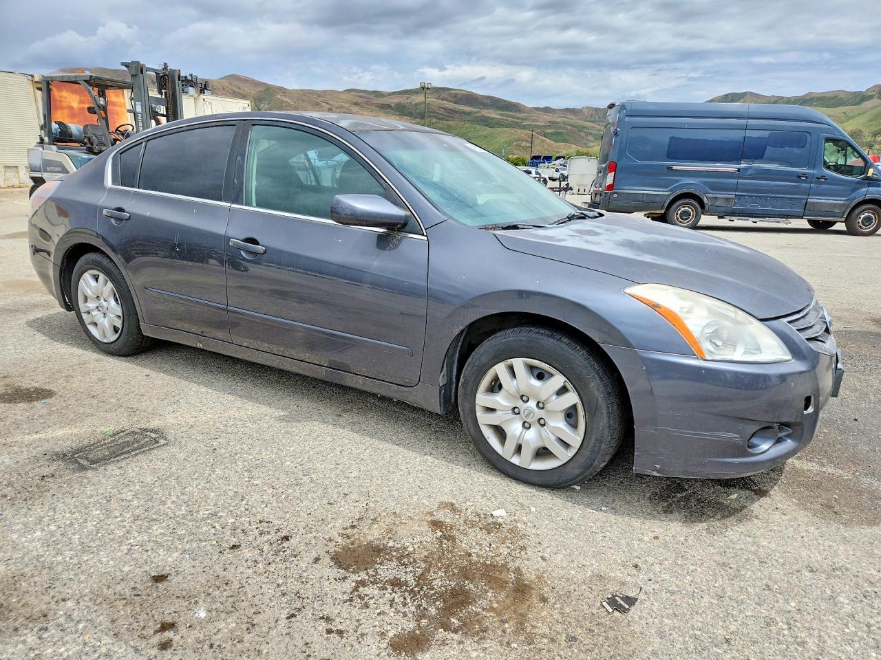 2012 NISSAN ALTIMA