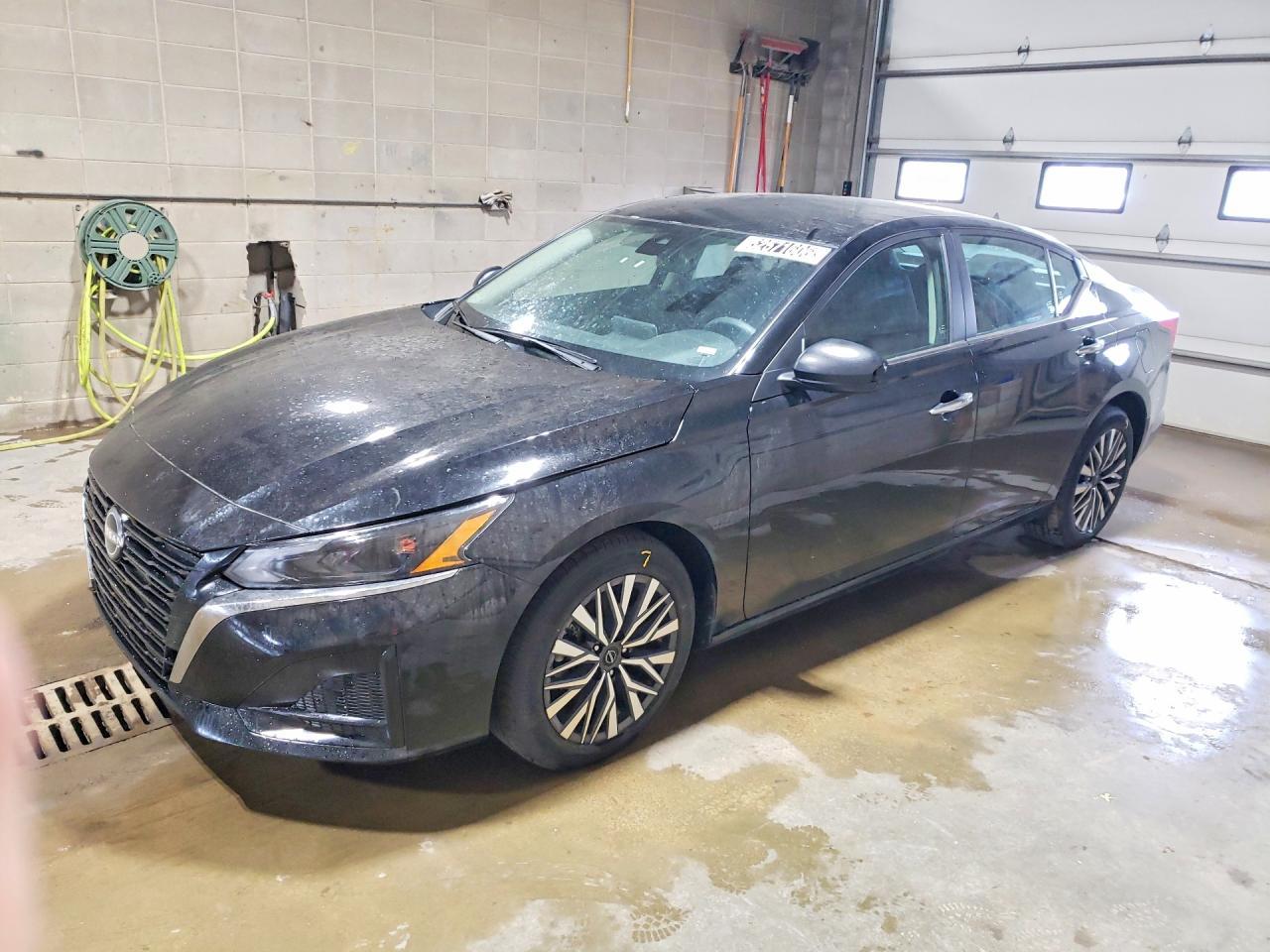 2025 NISSAN ALTIMA