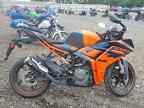 2022 KTM 390