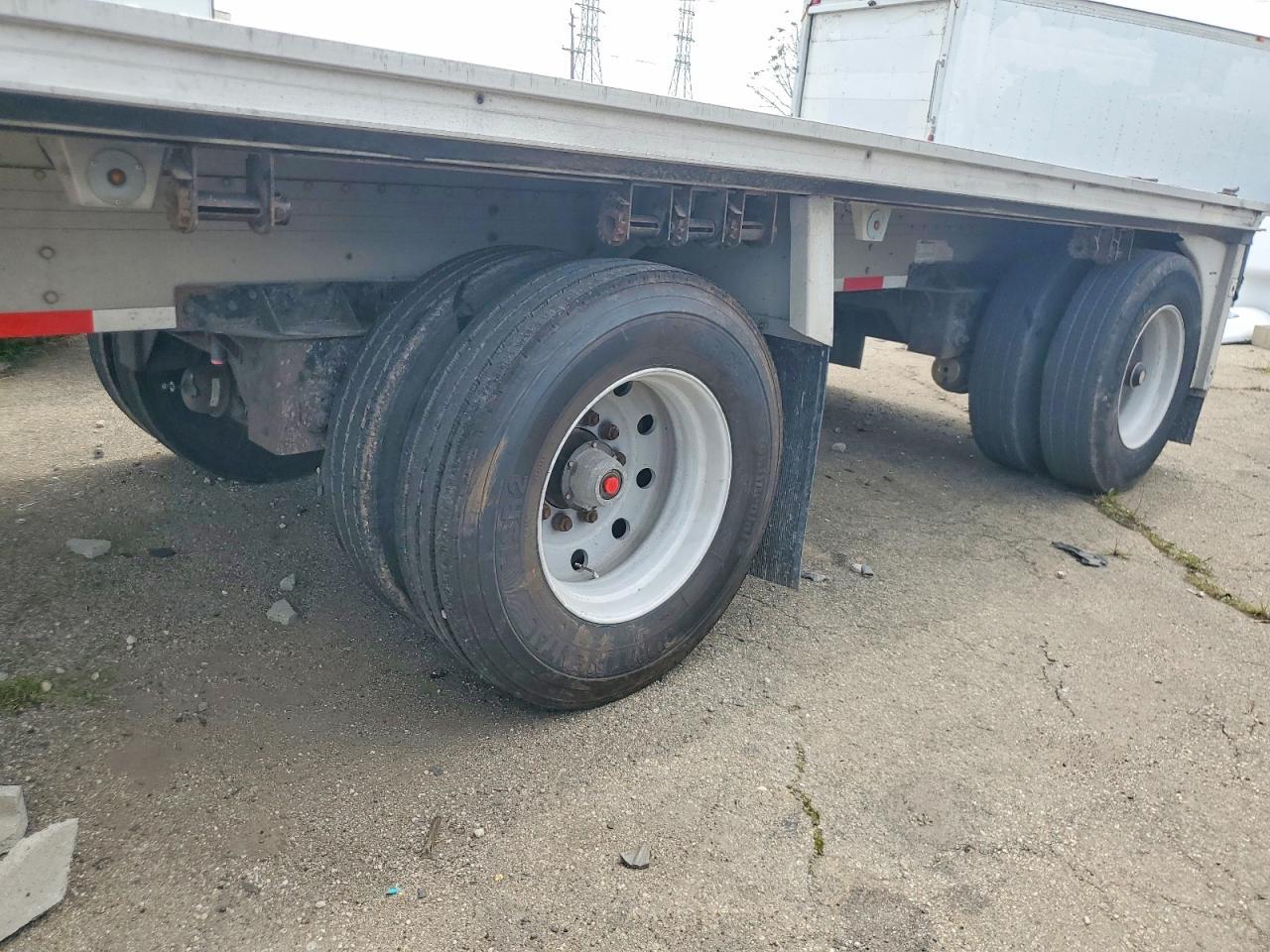 2003 REITNOUER Flatbed Trailer