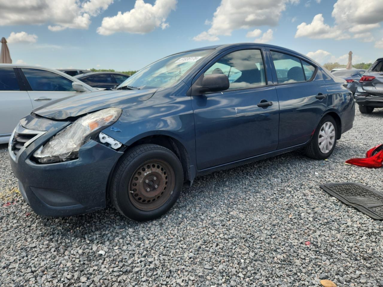 2015 NISSAN VERSA