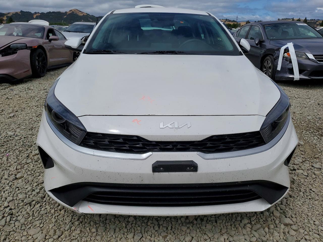 2023 KIA FORTE