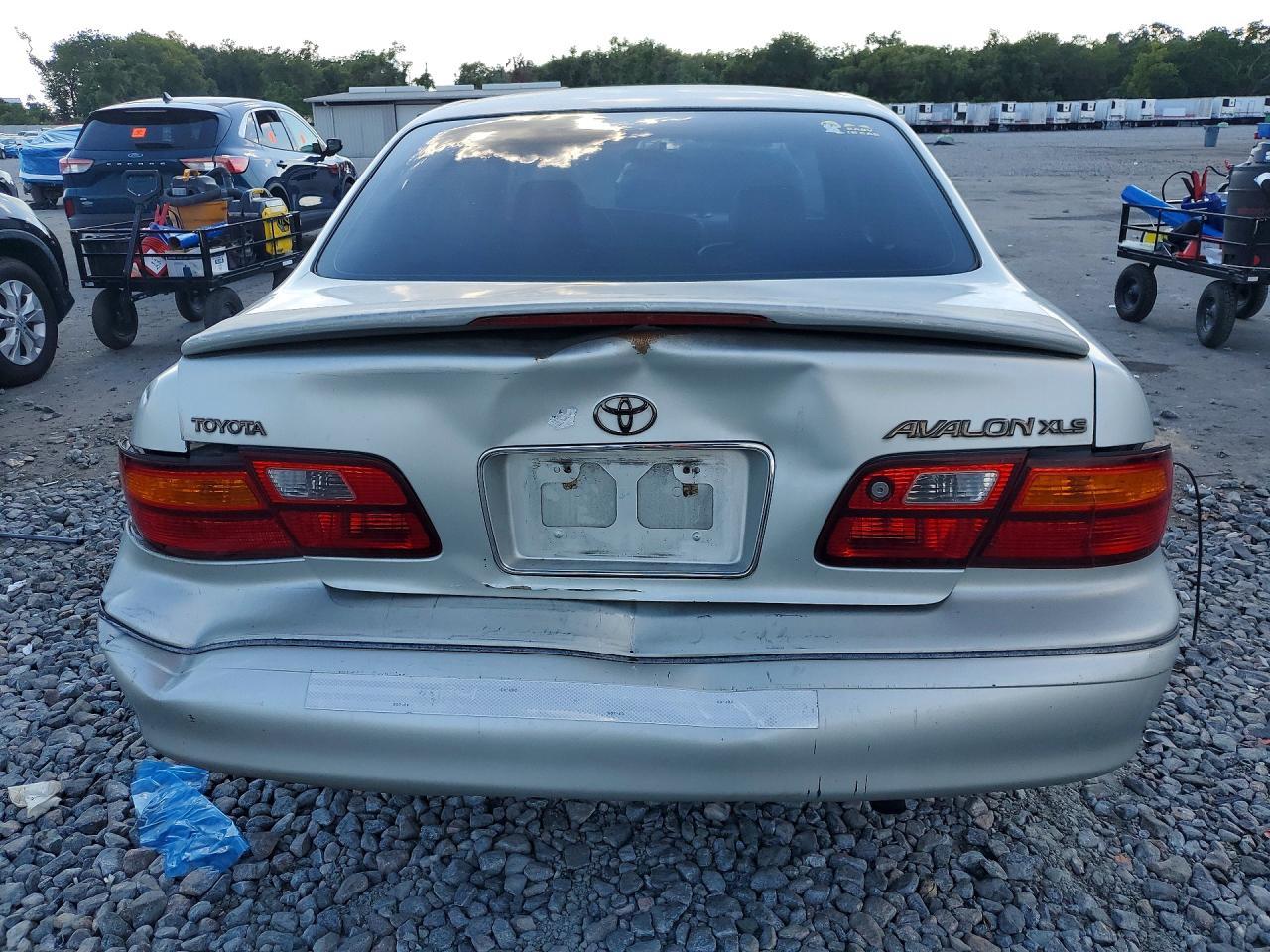 1999 TOYOTA Avalon