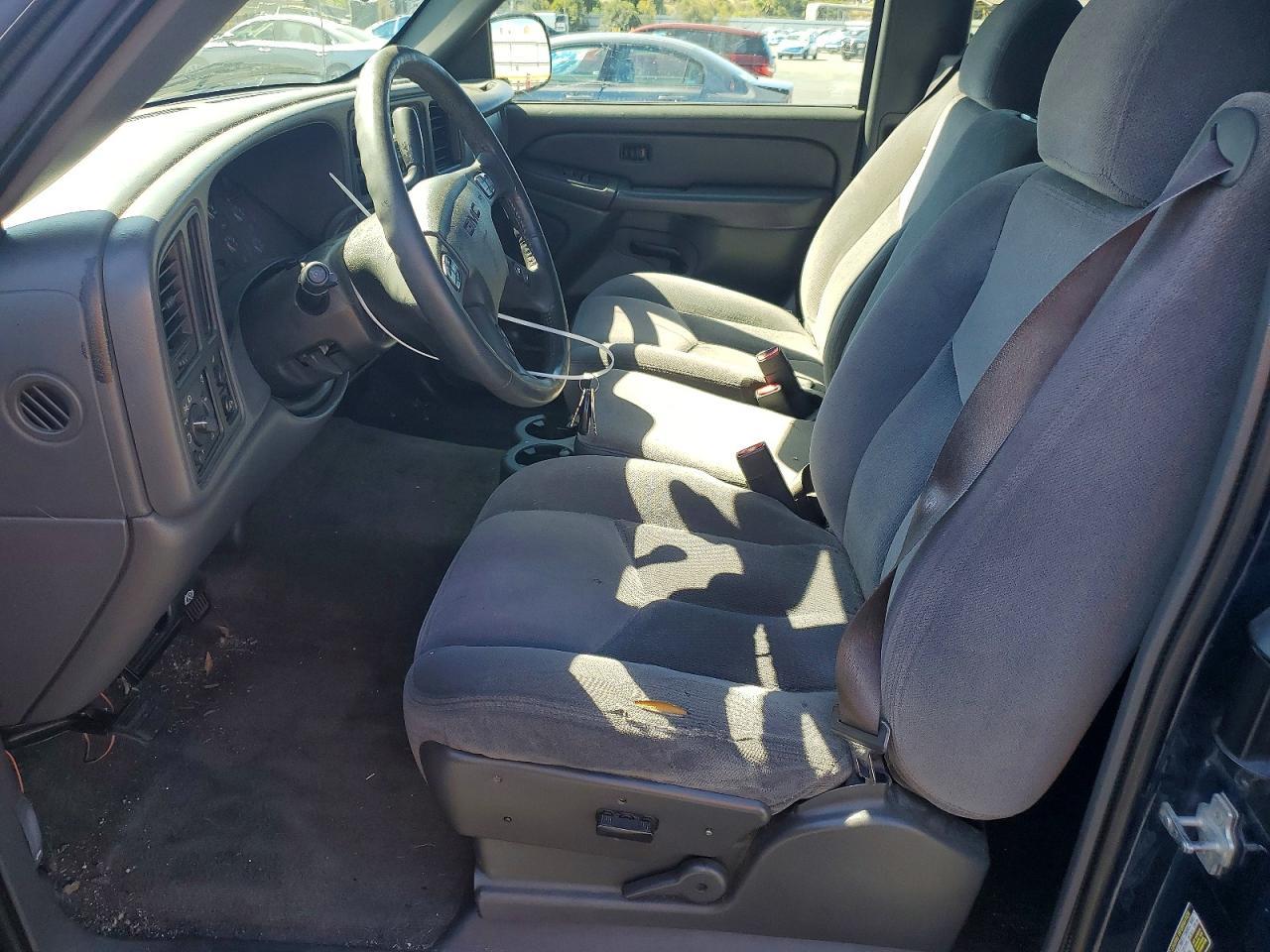 2004 GMC Sierra