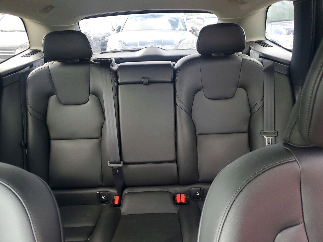 2024 VOLVO XC60