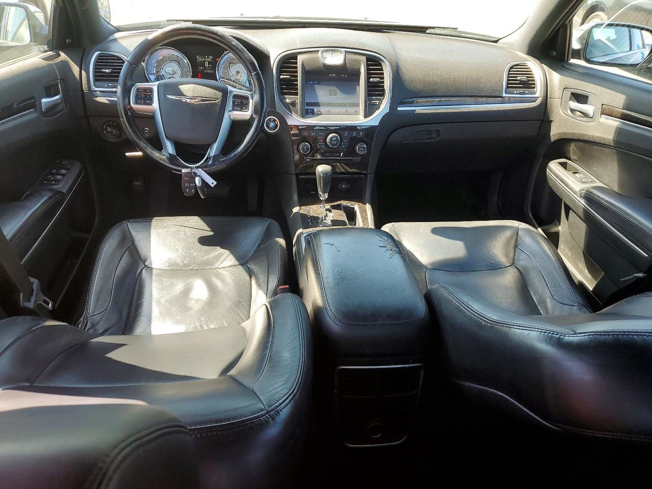 2011 CHRYSLER 300