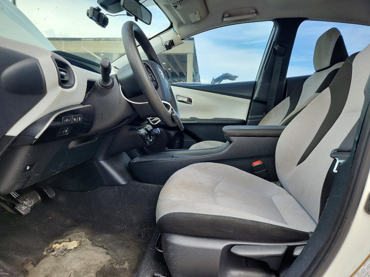 2019 TOYOTA PRIUS