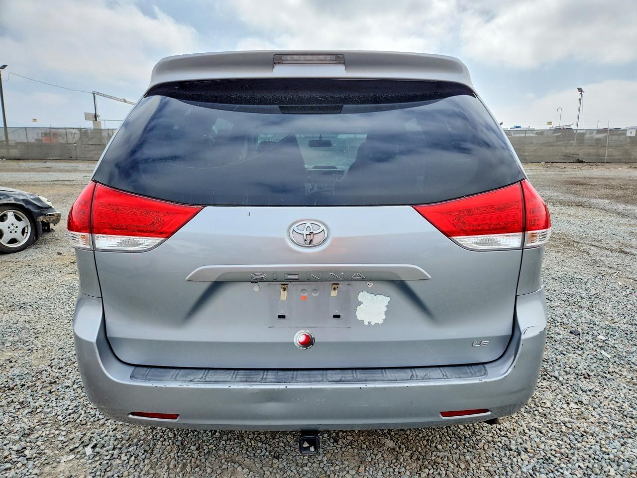 2014 TOYOTA SIENNA