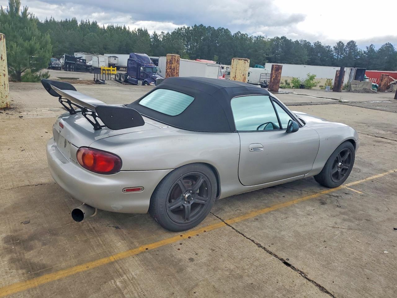 1999 MAZDA MX-5 Miata
