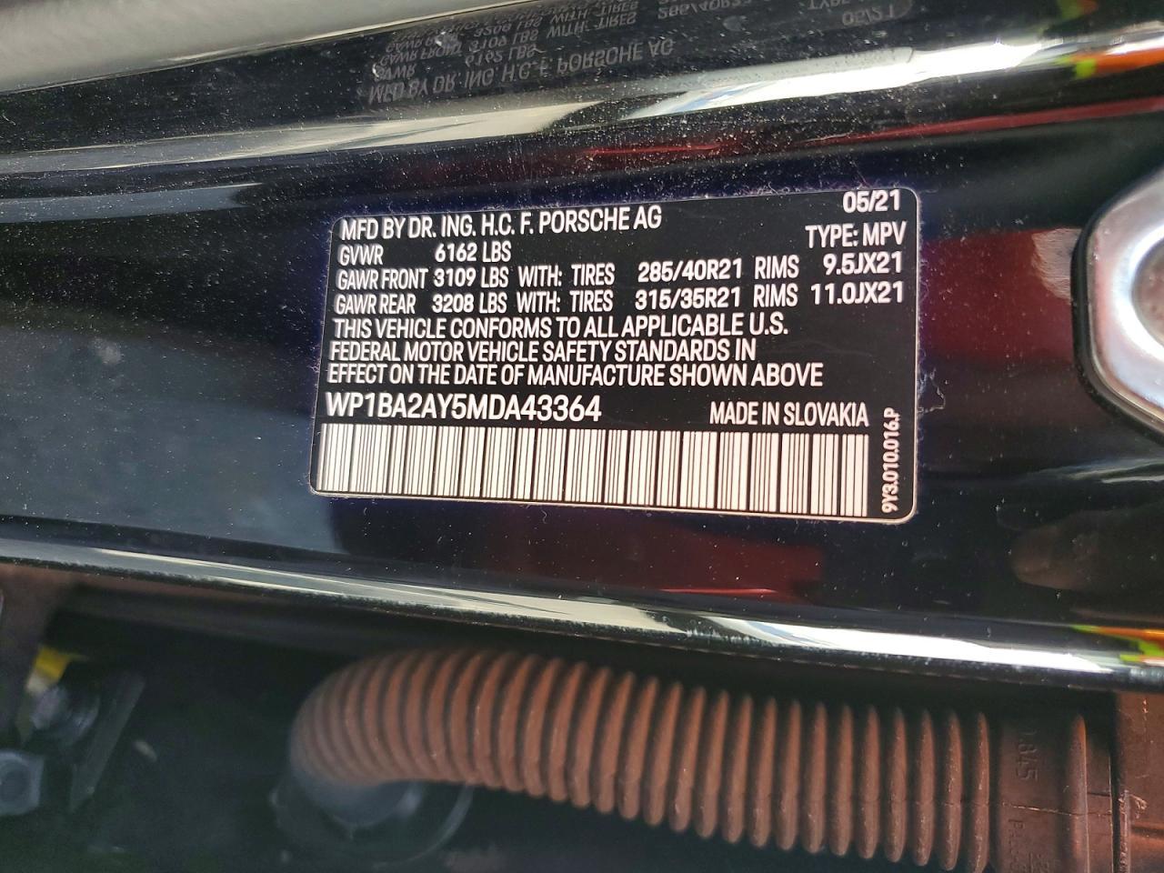 2021 PORSCHE CAYENNE