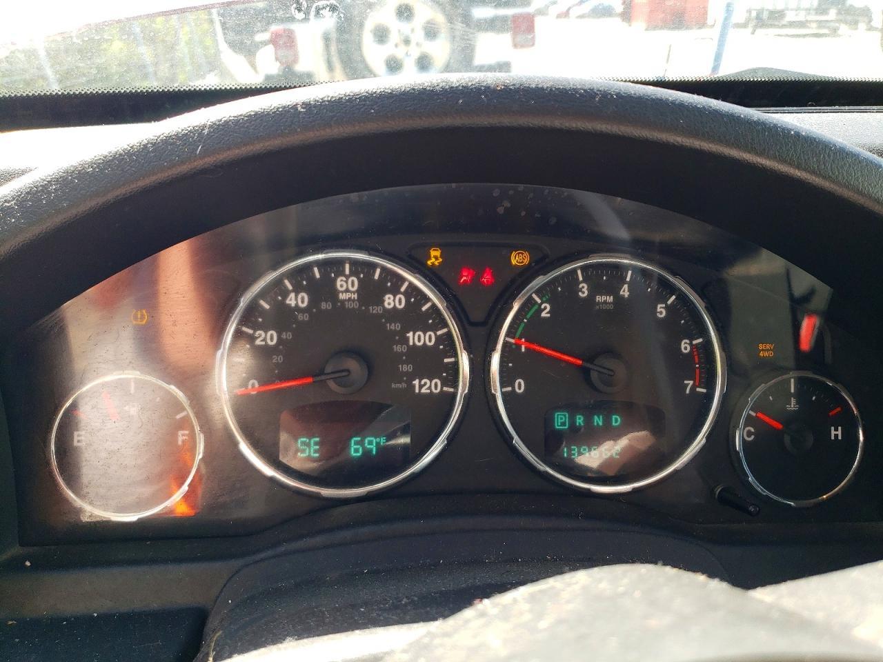 2012 JEEP Liberty