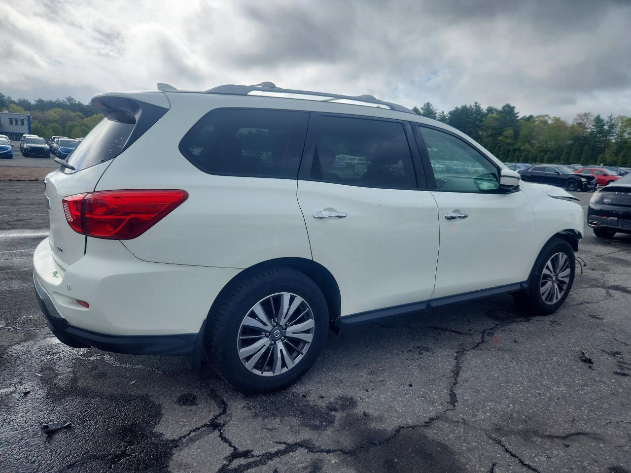 2019 NISSAN PATHFINDER