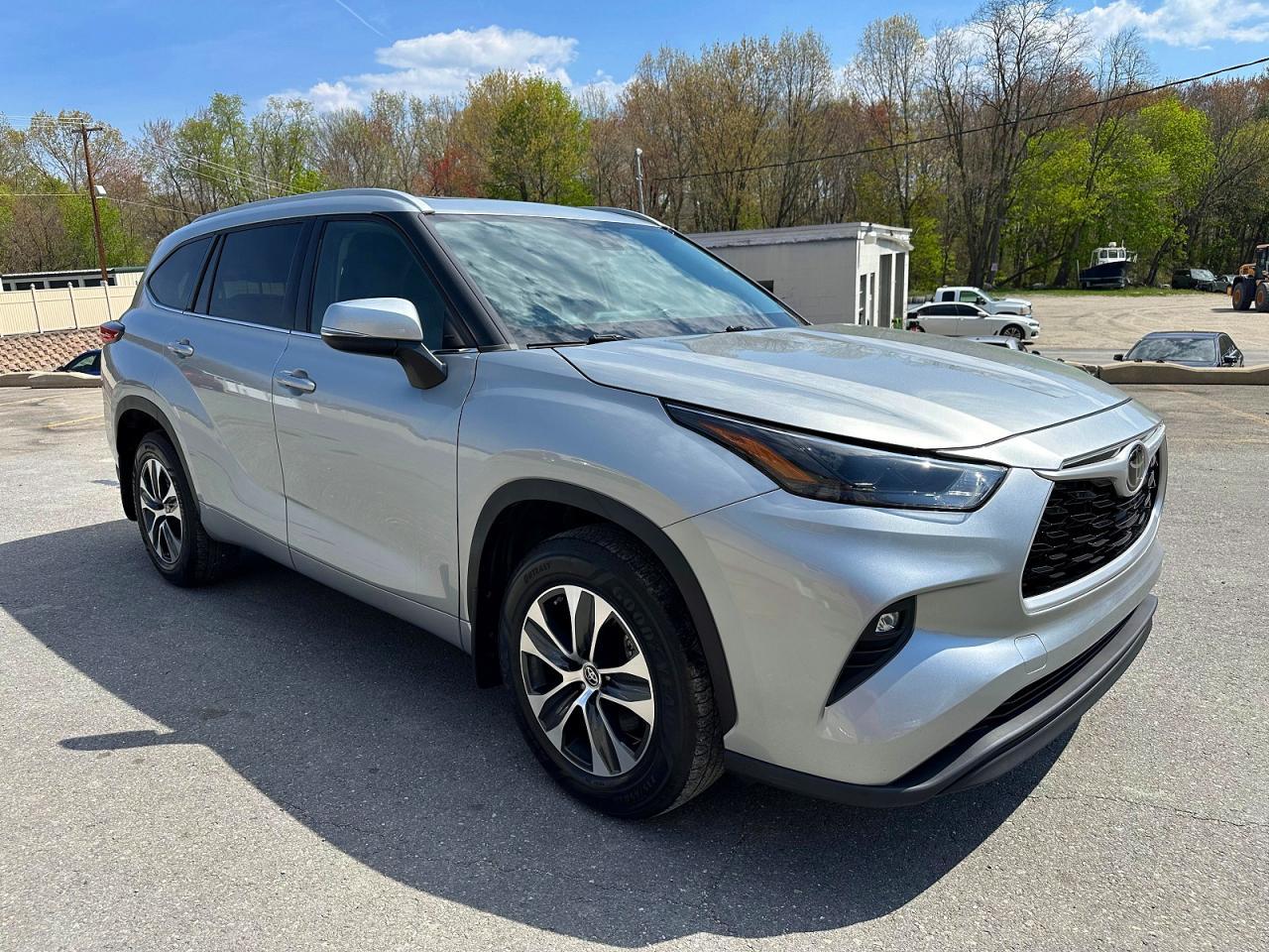 2022 TOYOTA HIGHLANDER