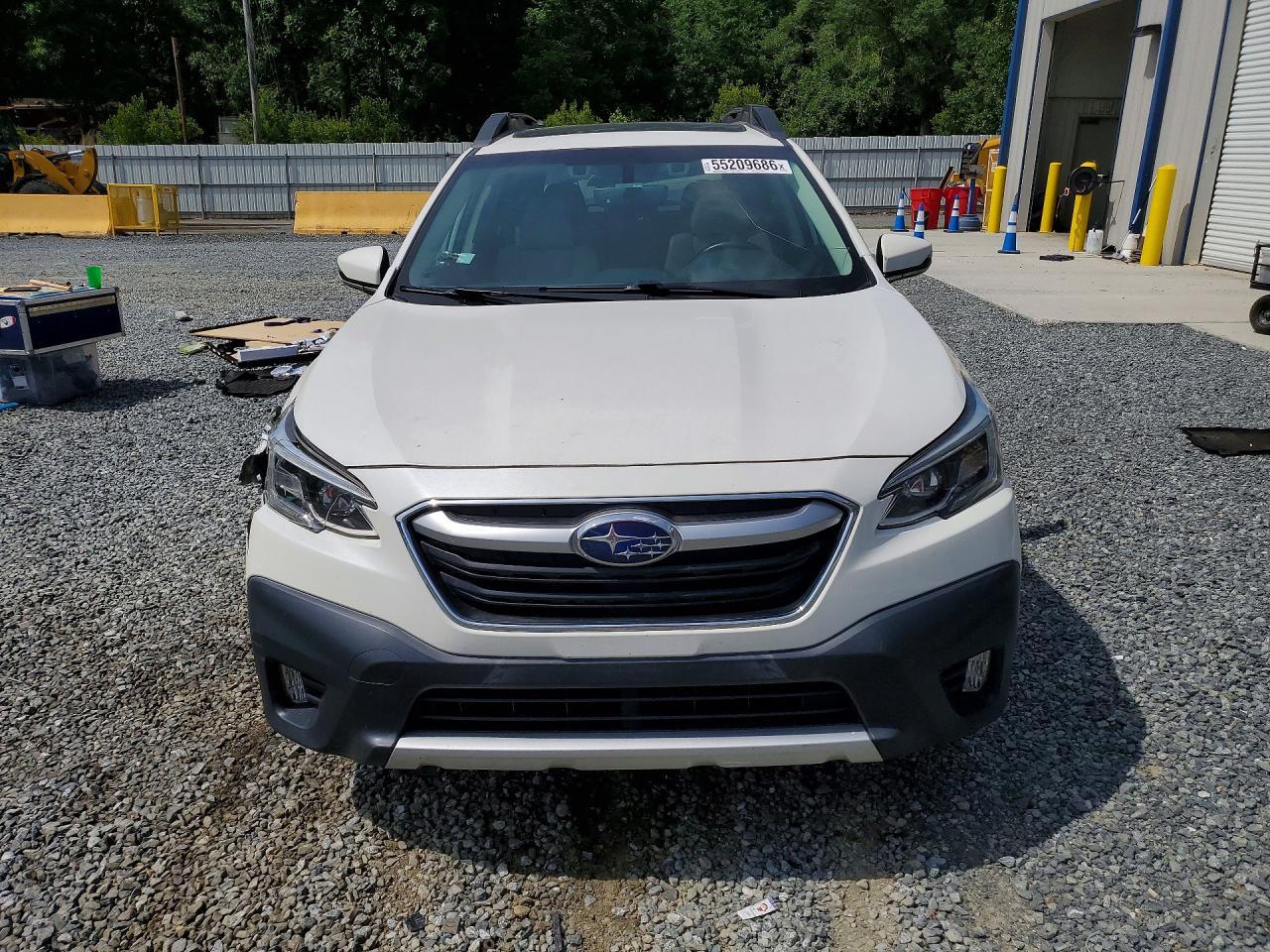 2021 SUBARU Outback