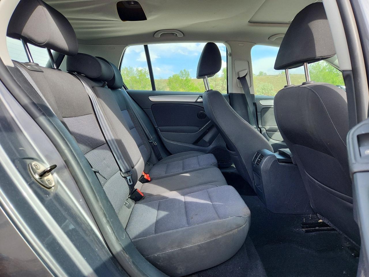 2012 VOLKSWAGEN GOLF