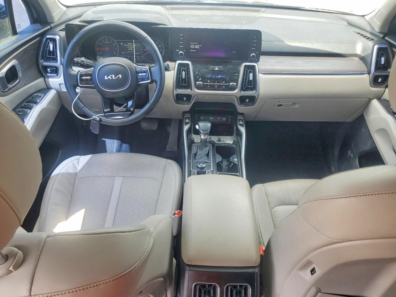 2022 KIA SORENTO
