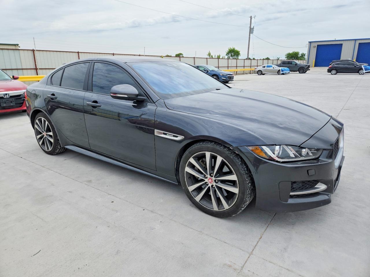 2017 JAGUAR XE