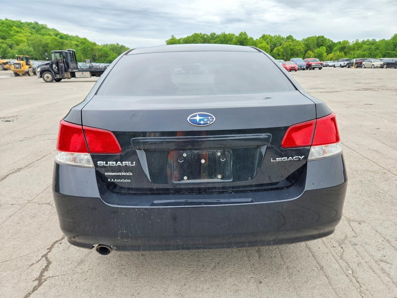 2013 SUBARU Legacy