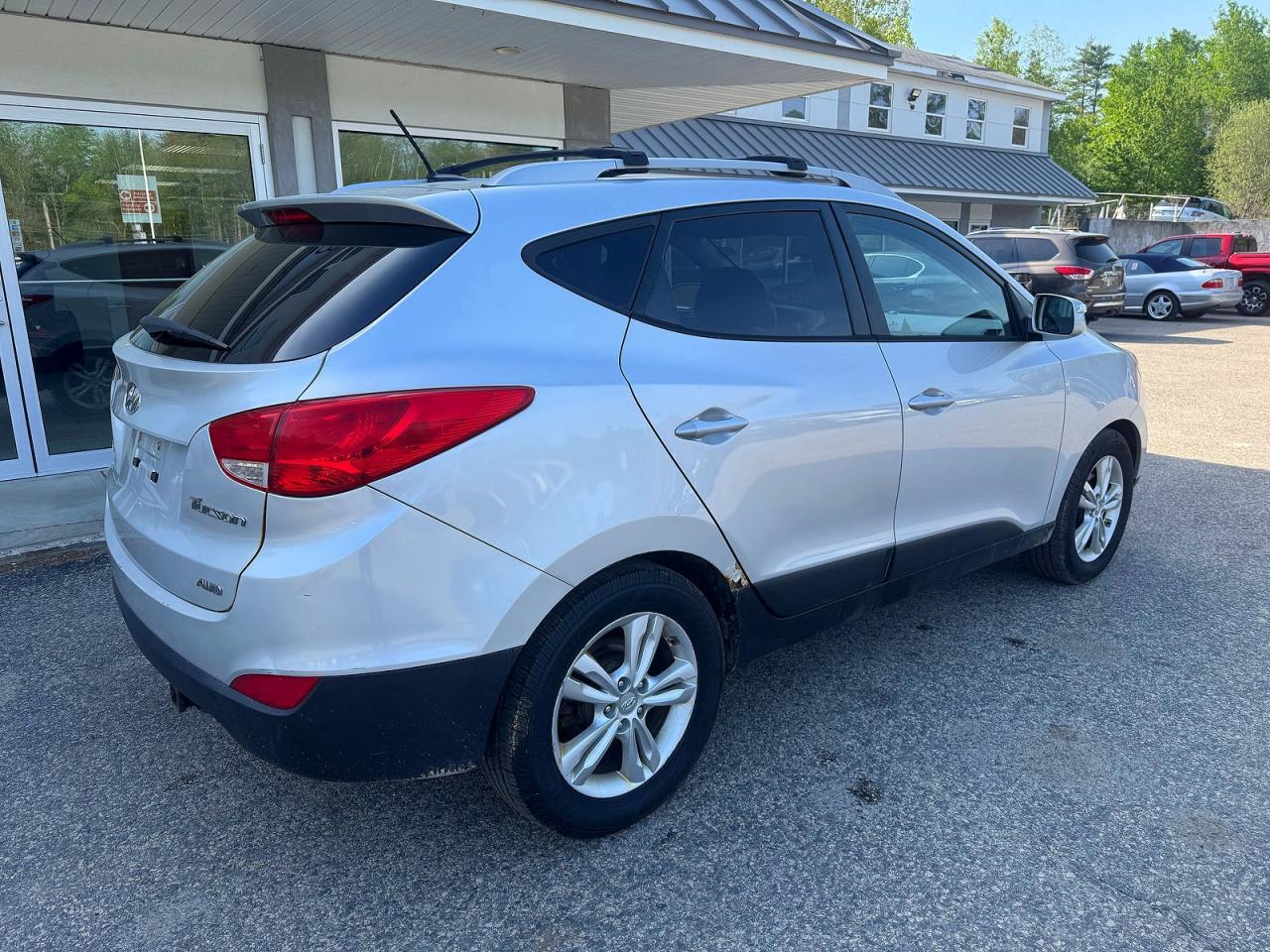 2012 HYUNDAI TUCSON