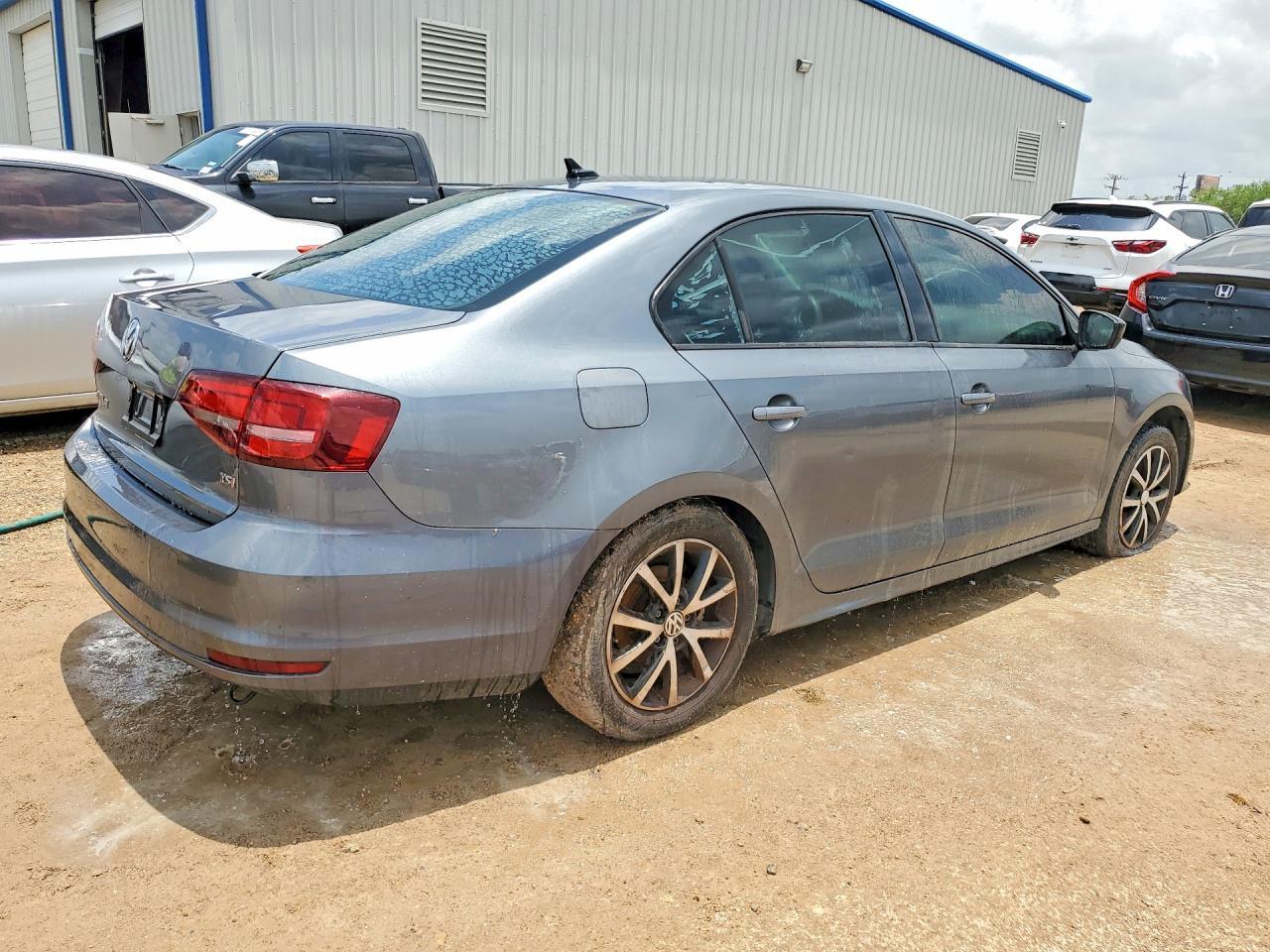 2016 VOLKSWAGEN JETTA