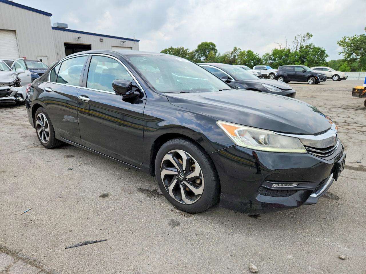 2017 HONDA ACCORD