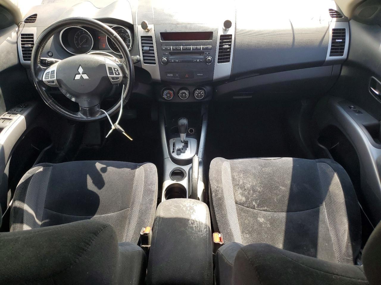 2013 MITSUBISHI outlander