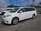 2016 TOYOTA SIENNA