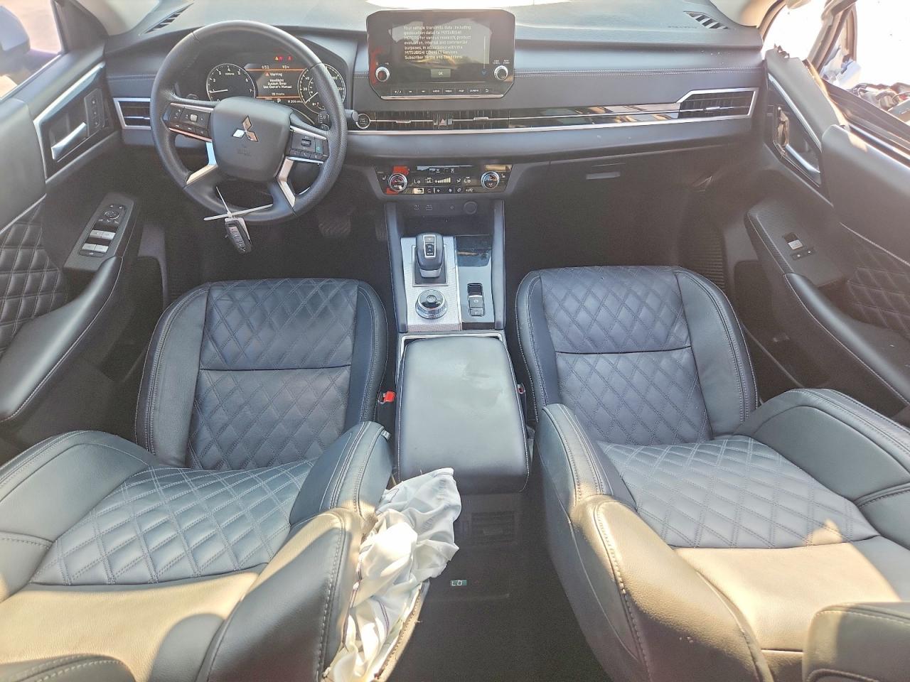2022 MITSUBISHI outlander
