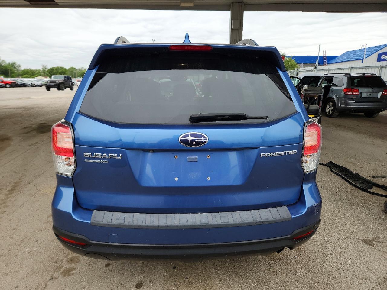 2018 SUBARU FORESTER