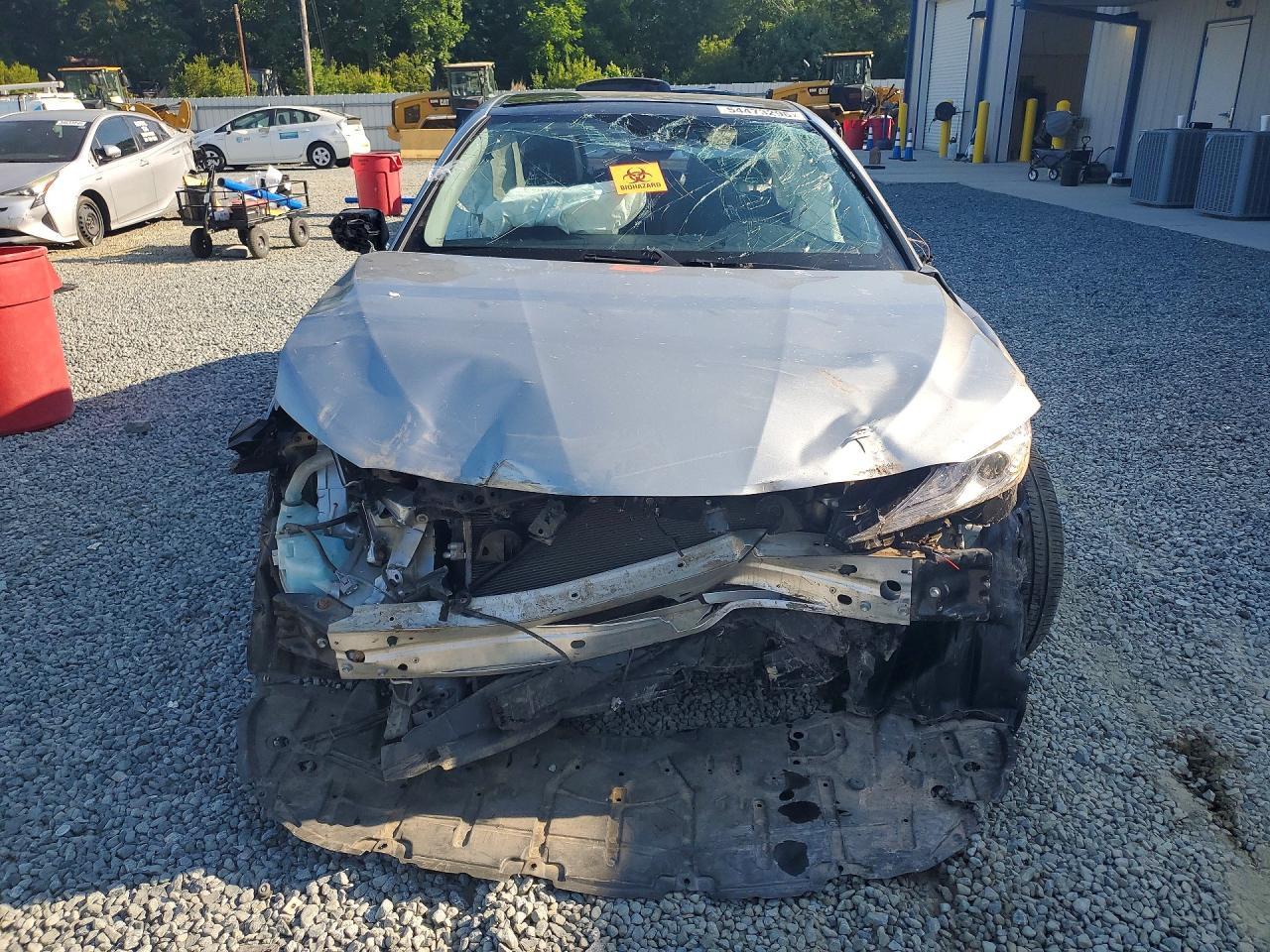 2018 TOYOTA CAMRY