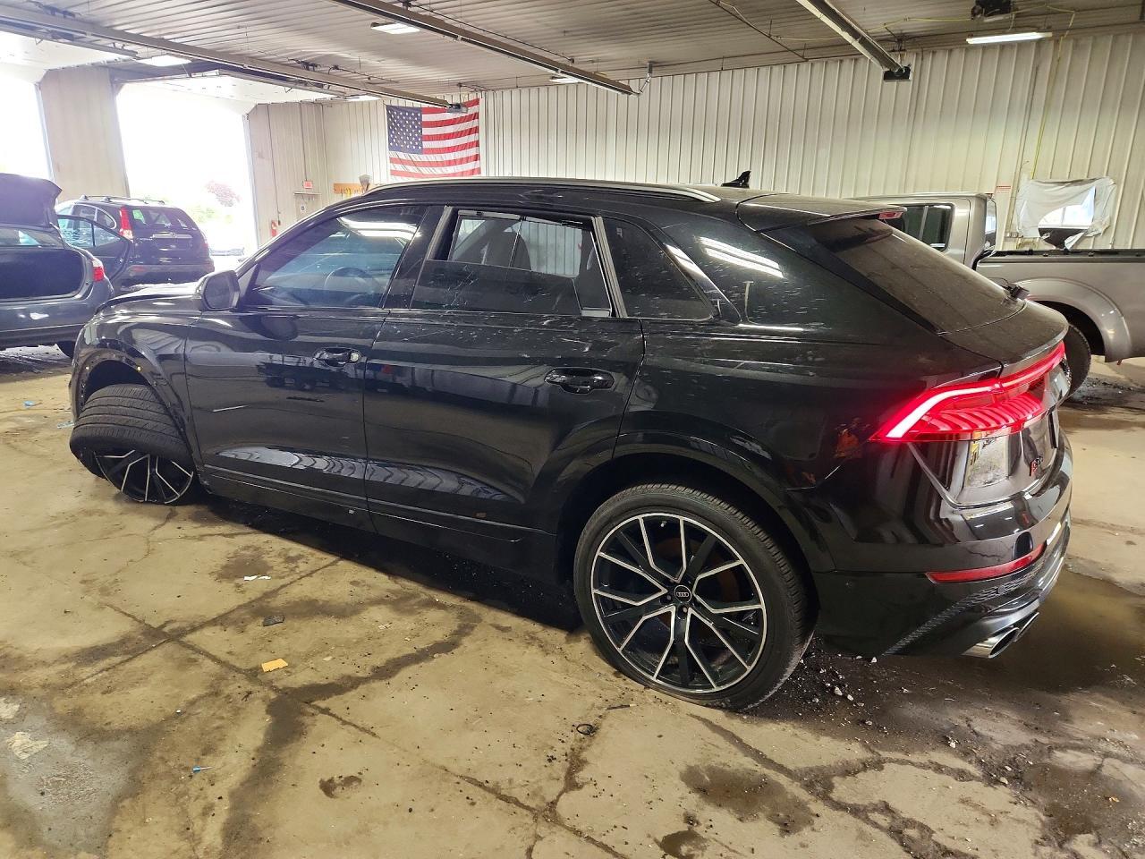 2022 AUDI SQ8