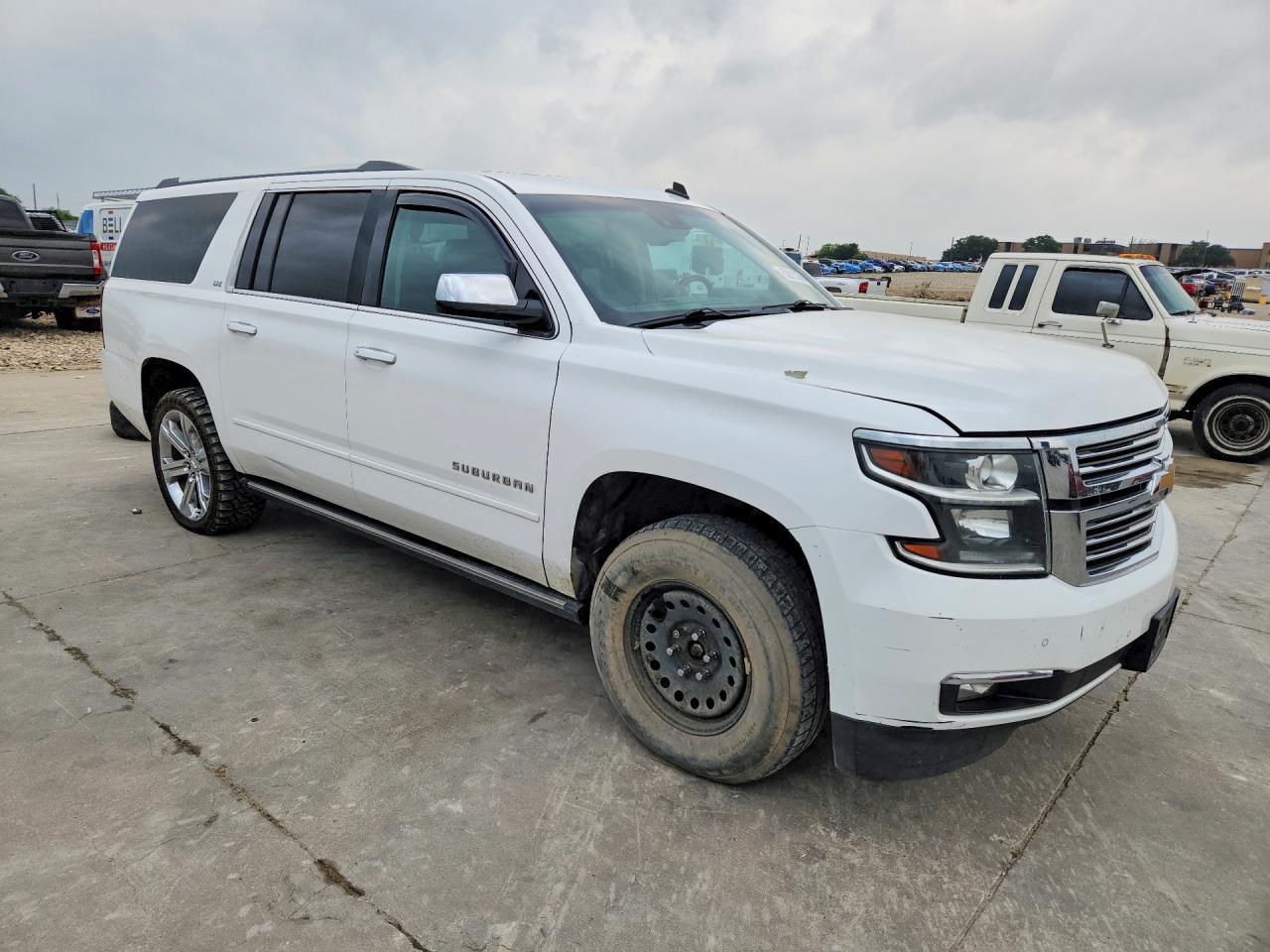 2015 CHEVROLET Suburban