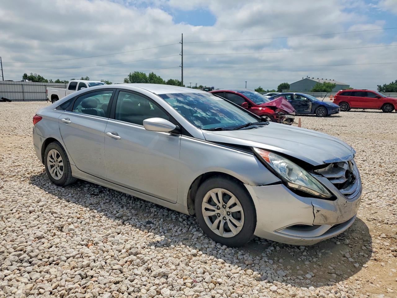 2011 HYUNDAI SONATA