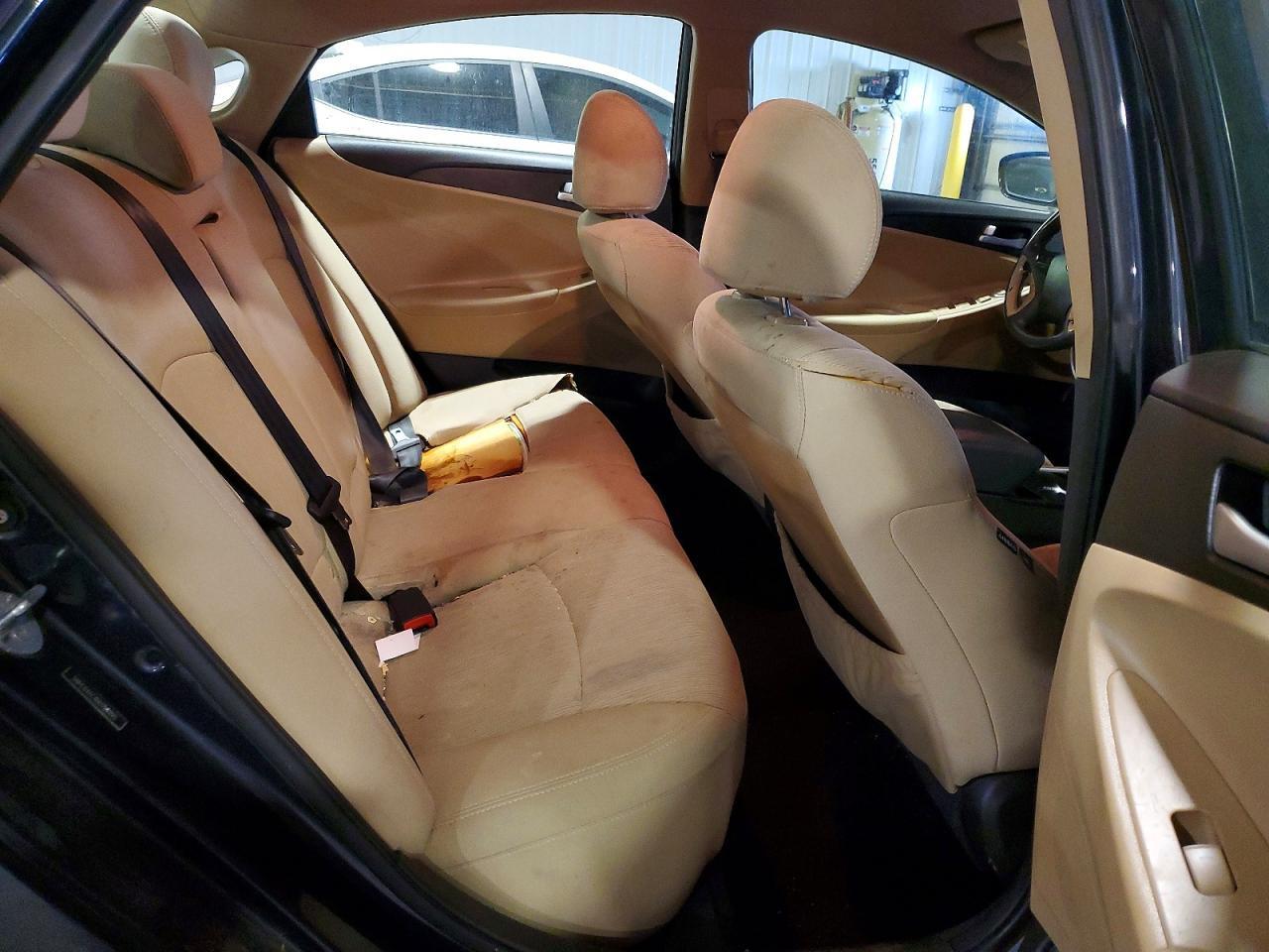 2011 HYUNDAI SONATA
