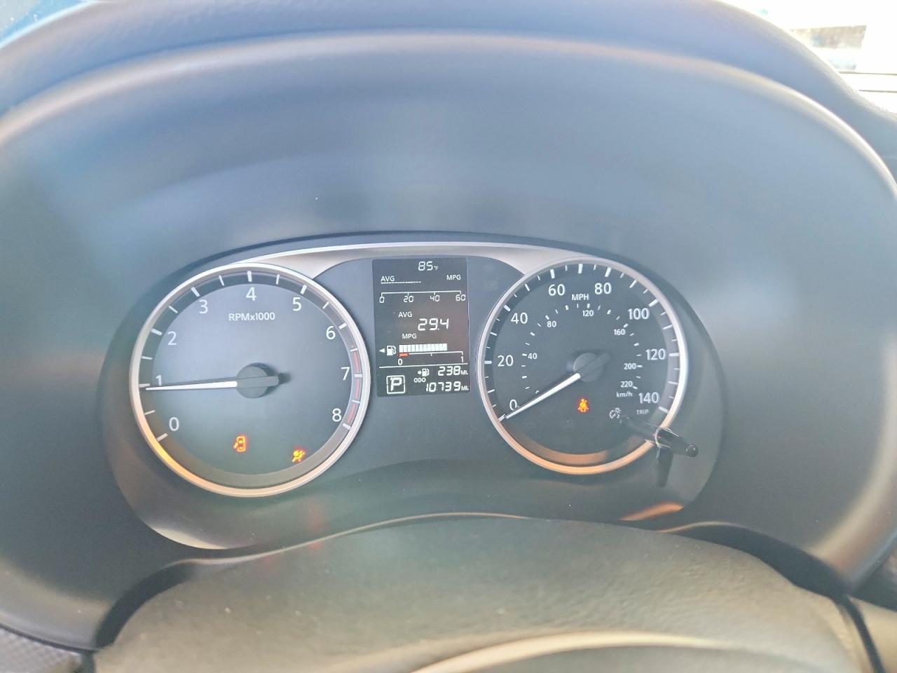 2024 NISSAN KICKS