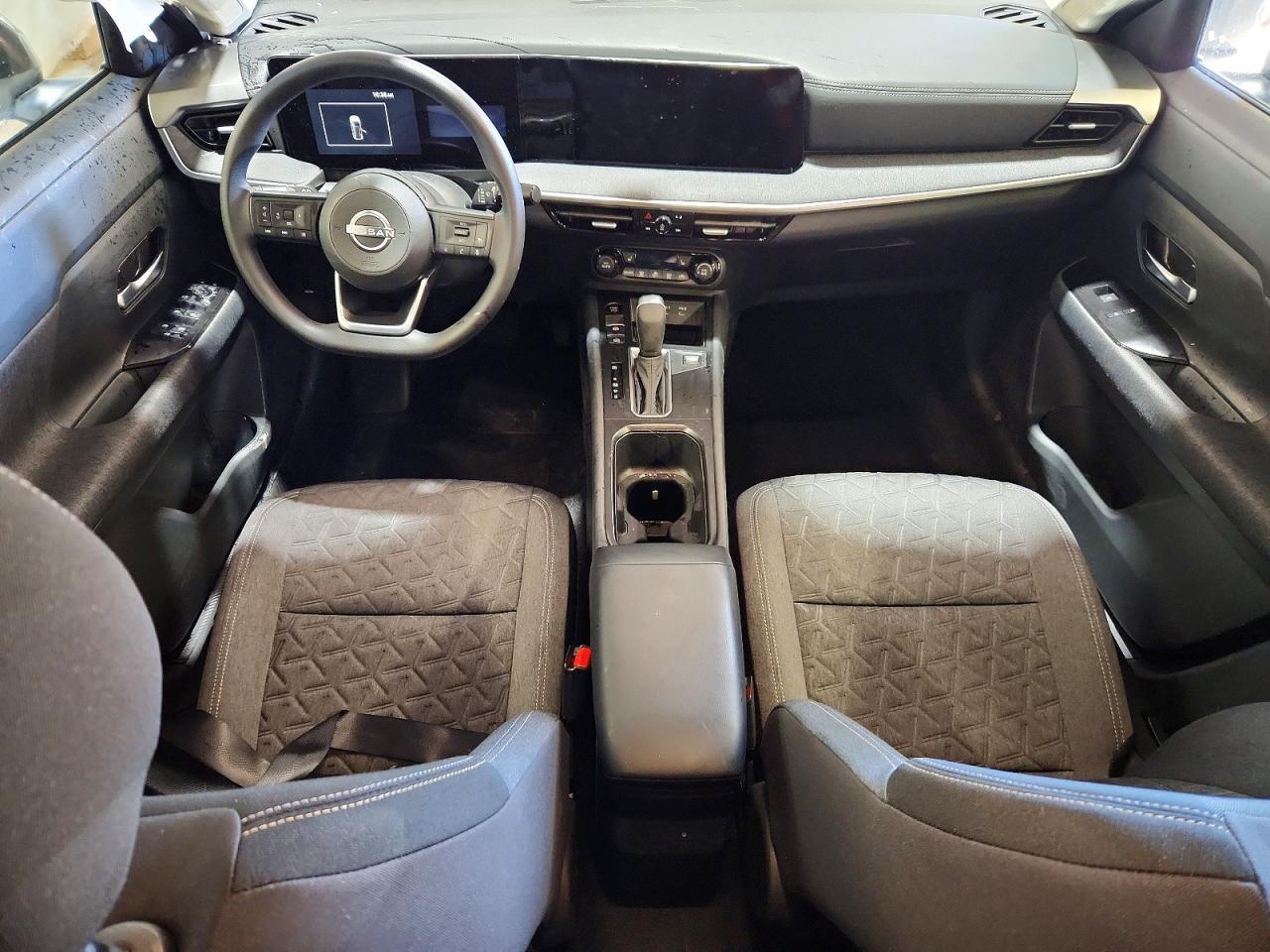 2026 NISSAN KICKS