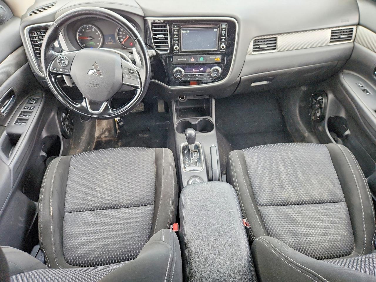 2016 MITSUBISHI outlander