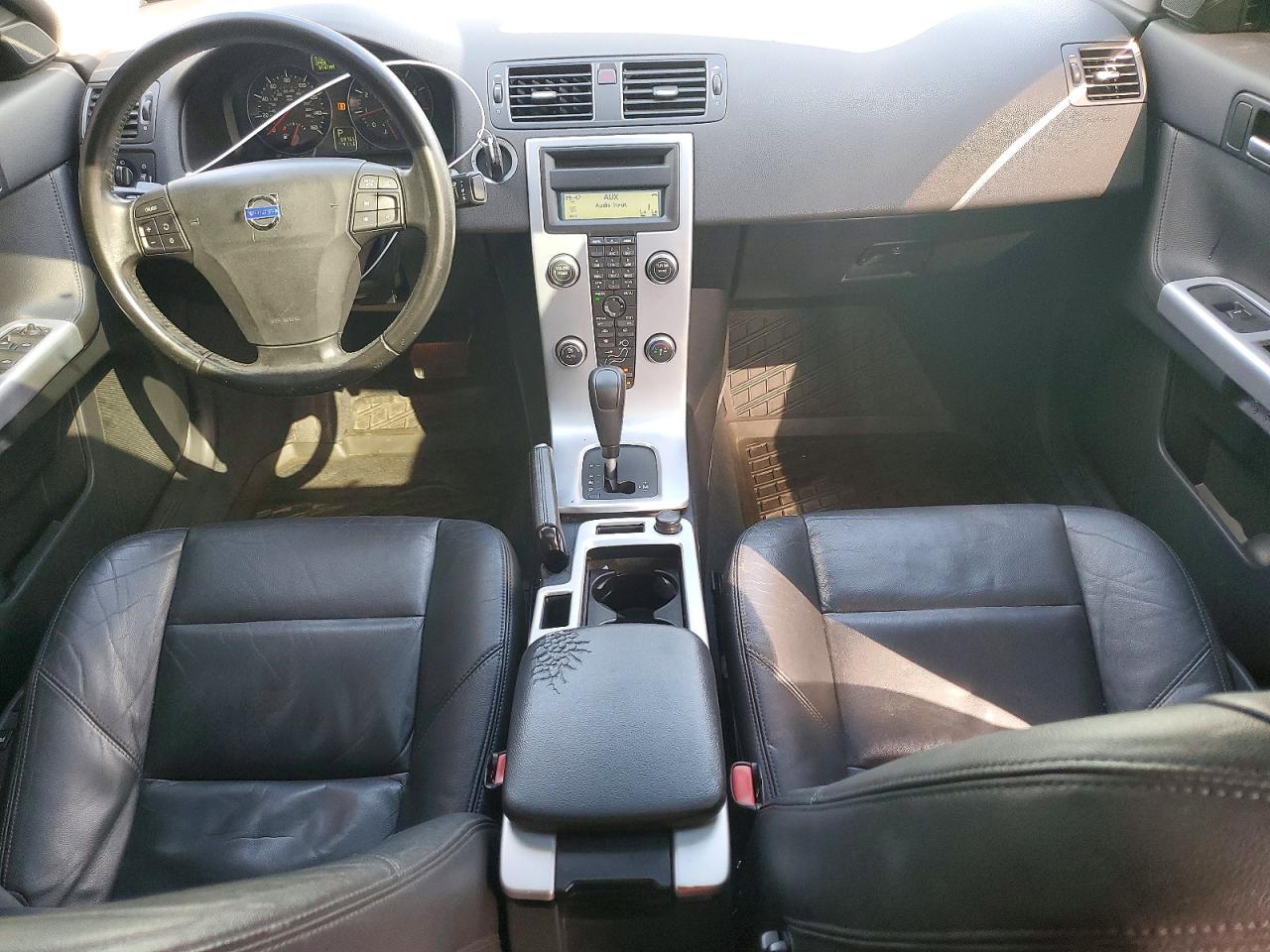 2011 VOLVO S40