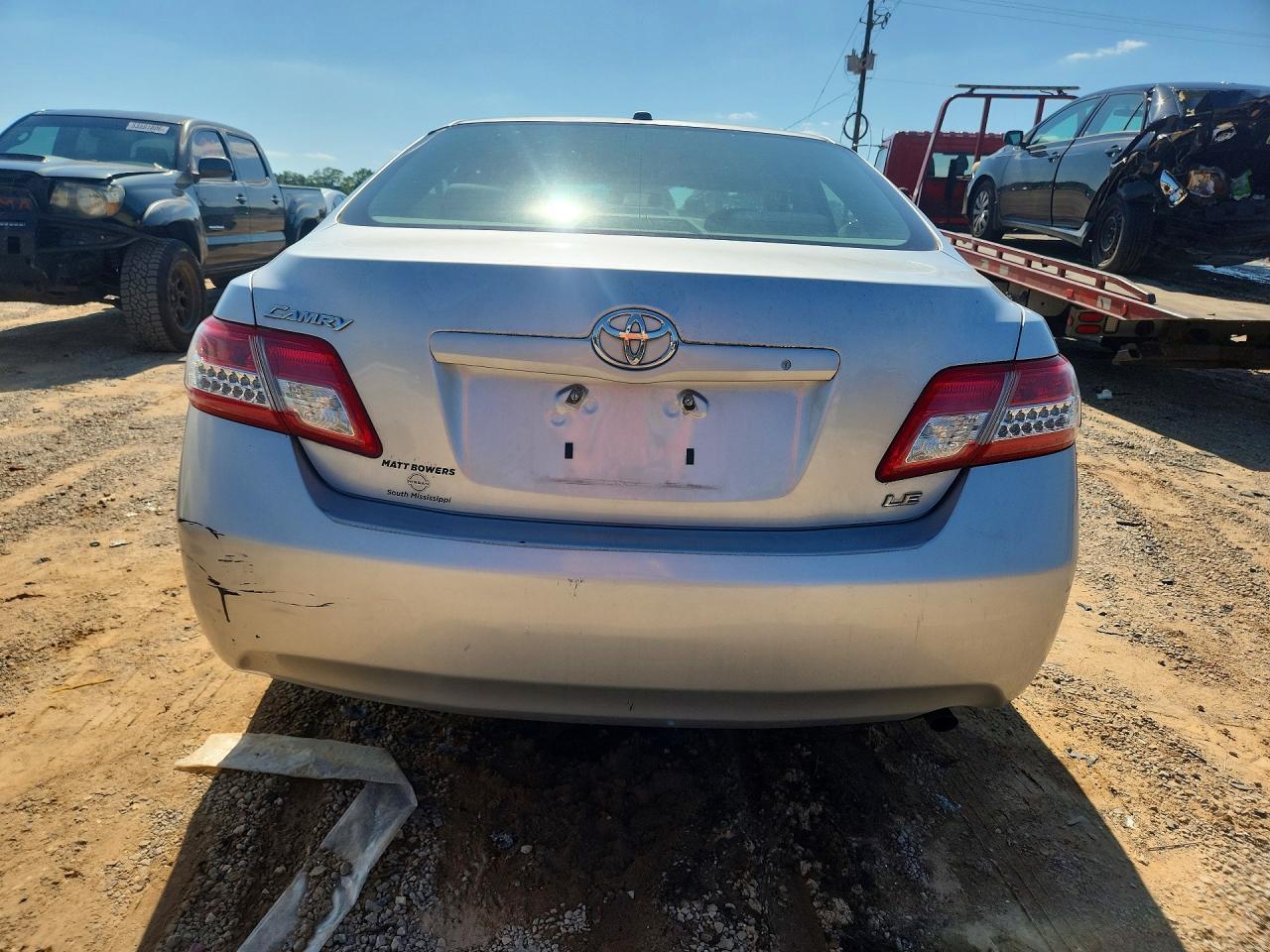 2011 TOYOTA CAMRY