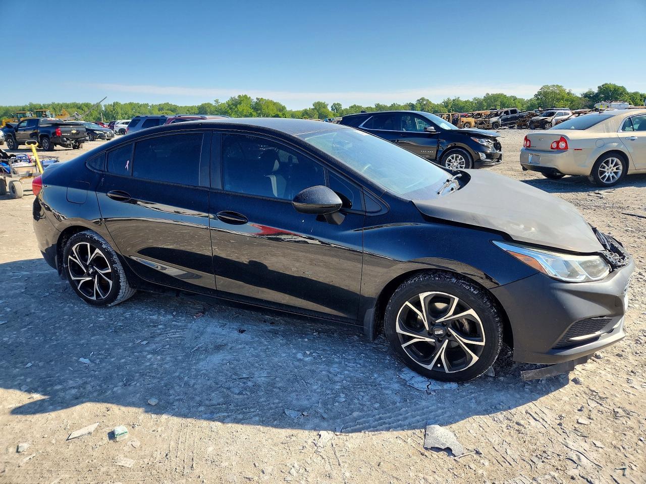 2017 CHEVROLET CRUZE