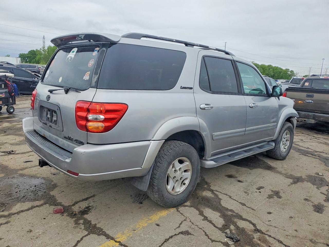 2001 TOYOTA Sequoia