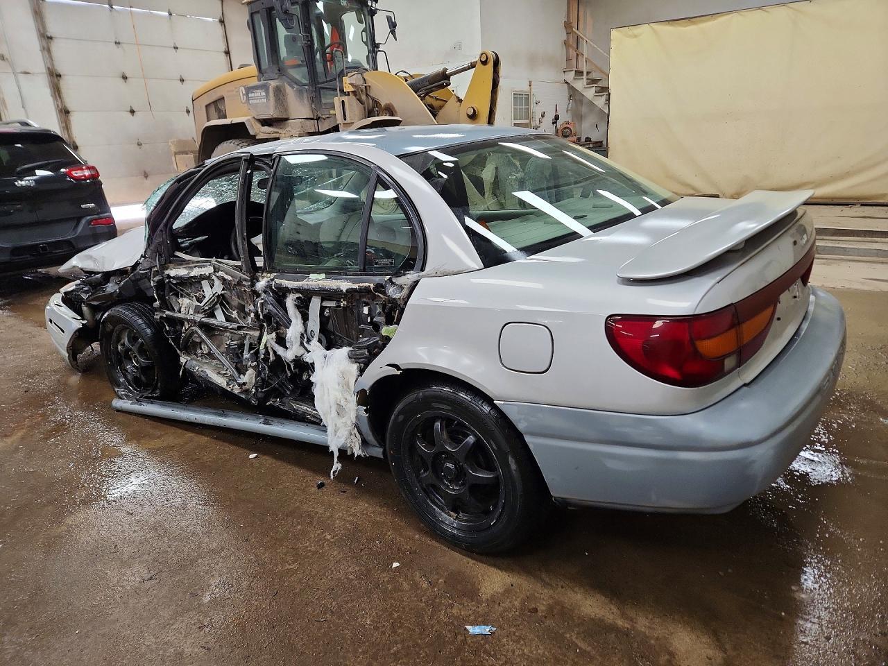 2002 SATURN Sl2