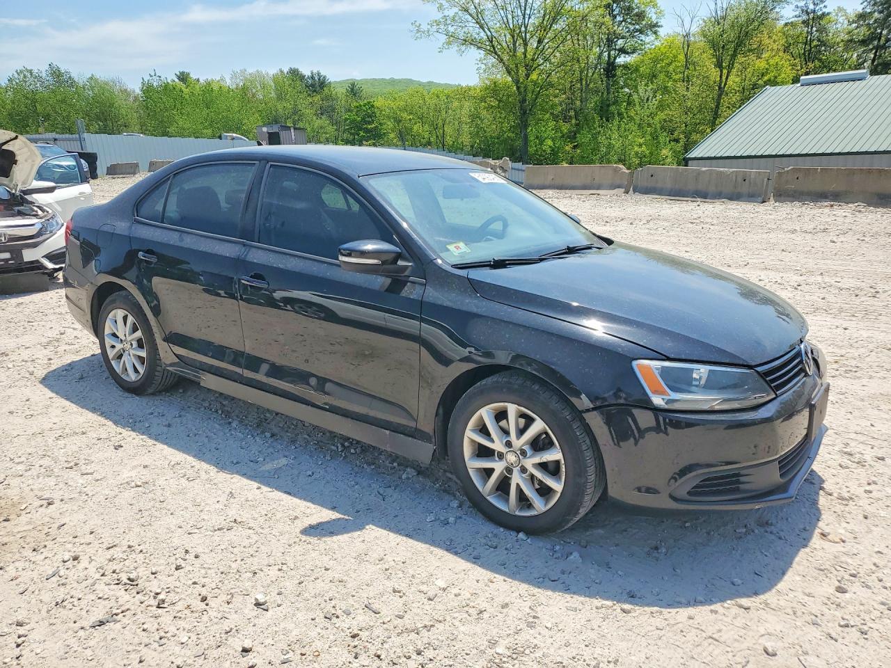 2011 VOLKSWAGEN JETTA