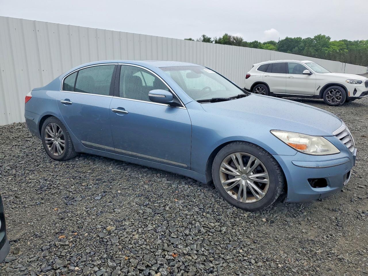 2010 HYUNDAI GENESIS